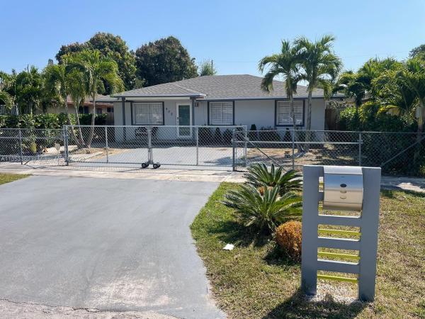 Opa-Locka Residential, 438 Sharar Ave, Opa-Locka, Florida 33054, image 2