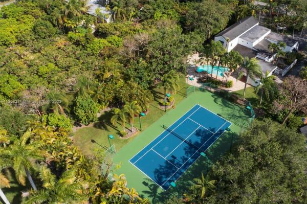 Pinecrest Residential, 6745 SW 94th St, Pinecrest, Florida 33156, image 1