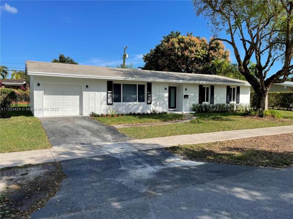 Snapper Creek Park, 8521 SW 87th Ct, Kendall, Florida 33173, image 1