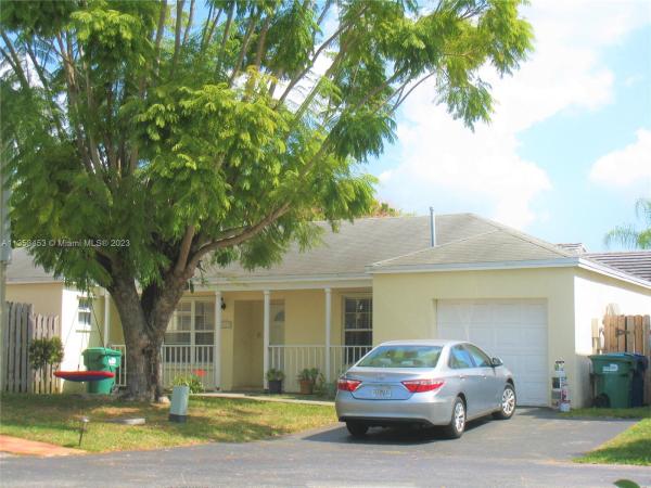 Villas Of Deerwood, 14413 SW 124 Ct #, Three Lakes, Florida 33186, image 1