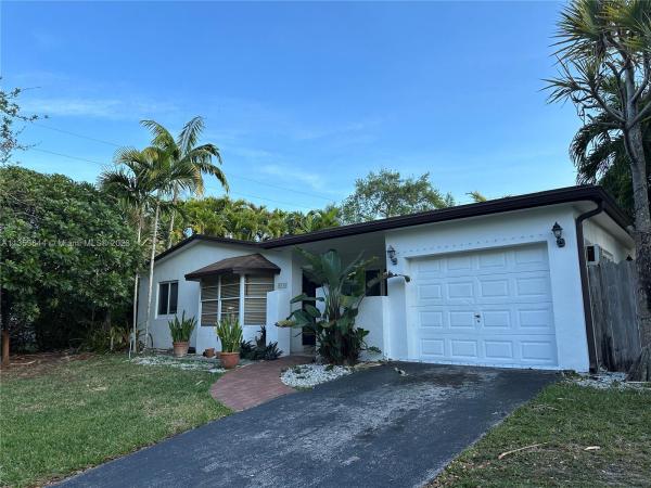 Whispering Pines Estates, 8710 SW 192nd Ter, Cutler Bay, Florida 33157, image 2