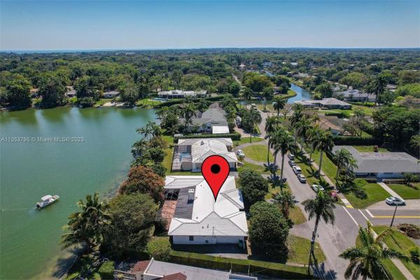 Tanglewood Lake, 13701 SW 72nd Ave, Palmetto Bay, Florida 33158, image 1