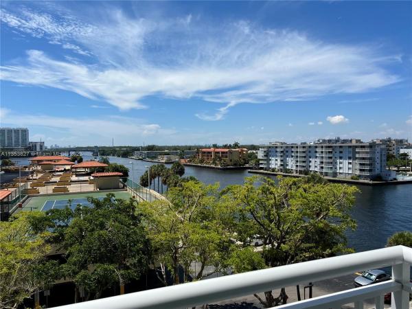 Winston Towers 500, 301 174th St #605, Sunny Isles Beach, Florida 33160, image 1