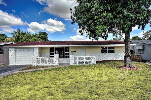 Miramar Tropical, 7941 Ramona St, Miramar, Florida 33023, image 2