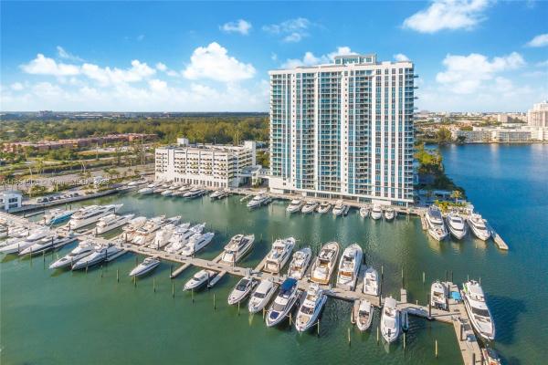 Marina Palms Boat Slips, 17211 Biscayne Blvd #016, North Miami Beach, Florida 33160, image 1