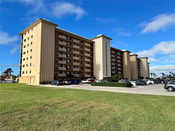 River Towers, 4260 Se 20th Pl #207, Cape Coral, Florida 33904, image 1