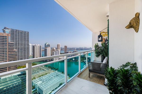The Plaza On Brickell East, 950 Brickell Bay Dr #3504, Miami, Florida 33131, image 2