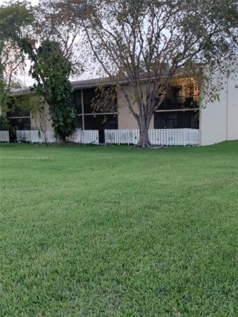 Cutler Creek Village, 10370 SW 220th St #125, Cutler Bay, Florida 33190, image 1