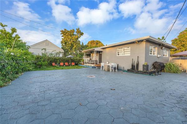 Central Park, 351 SW 29th Ct, Miami, Florida 33135, image 1