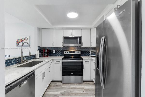 Village Green Of Boca Raton, 9500 SW 3rd St #106, Boca Raton, Florida 33428, image 1
