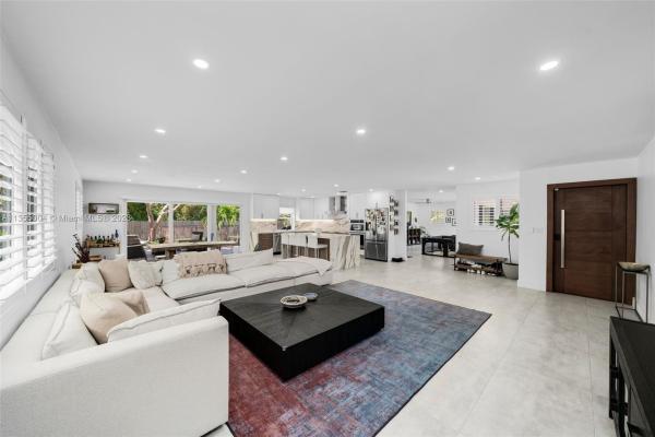 5700 SW 64th Ave, South Miami, Florida 33143, image 2