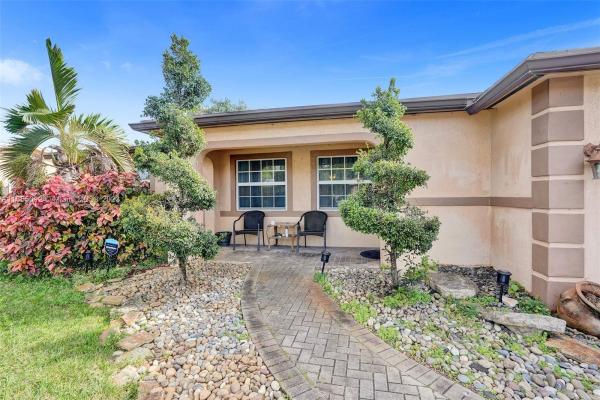Oriole Estates, Lauderdale Lakes, Florida 33309, image 2