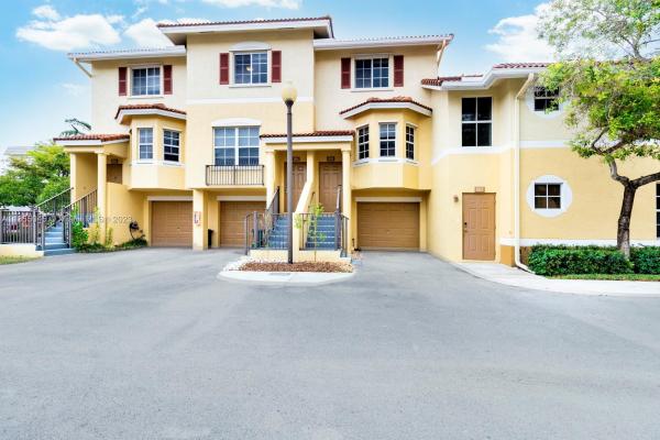 750 NE 90th St #803, Unincorporated Dade County, Florida 33138, image 2