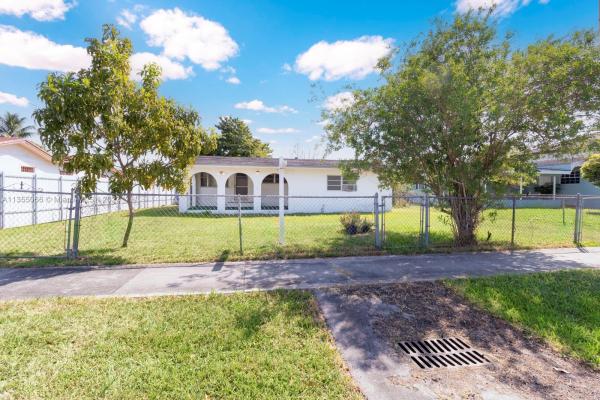 Turners Acres, 235 SW 105th Pl, Sweetwater, Florida 33174, image 2
