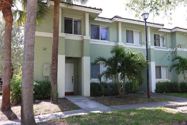 Washington Court Villas, 126 Hidden Ct Rd #27-D, Hollywood, Florida 33023, image 1