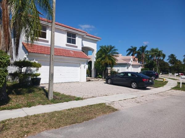 Las Brisas Del Mar At Coral Bay, 3141 Vista Del Mar, Margate, Florida 33063, image 1