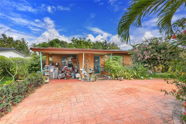 Coral Way Plaza, 7711 SW 21st St, Westchester, Florida 33155, image 1