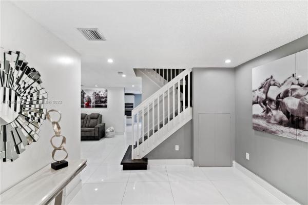 Bonita Golf View Townvillas 2, 7025 NW 173rd Dr #2206, Hialeah, Florida 33015, image 1