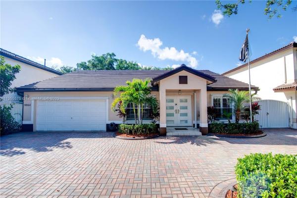 Lakes On The Green Gwendolyn, 8864 NW 189th Ter, Hialeah, Florida 33018, image 1