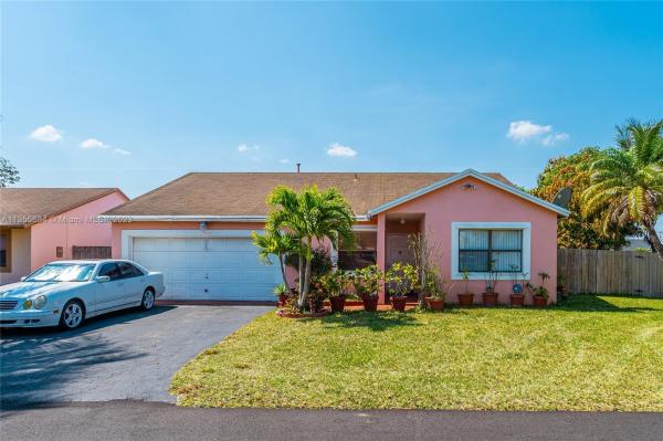 Edgewater Park, 13406 SW 115th Pl, Richmond Heights, Florida 33176, image 1