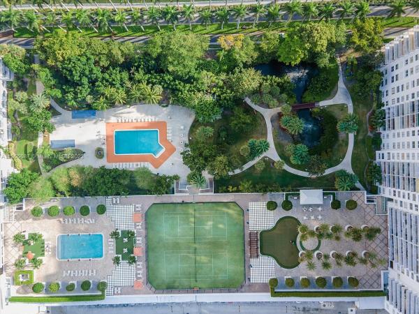 Admirals Port West, 2801 NE 183rd St #1516W, Aventura, Florida 33160, image 2
