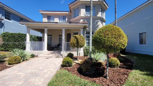 Mandarin Lakes, 27549 SW 143rd Ct, Naranja, Florida 33032, image 2