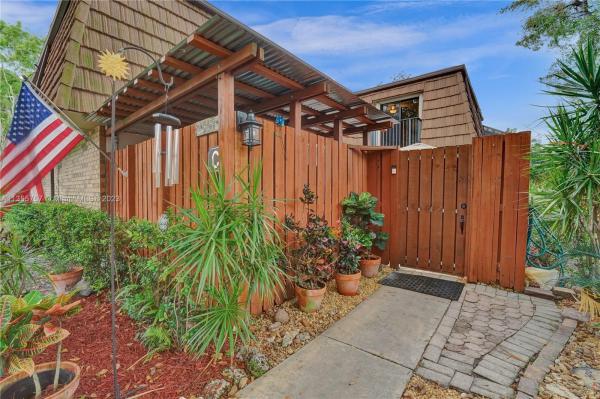 Ridgewood, 9148 SW 23rd St #C, Davie, Florida 33324, image 1
