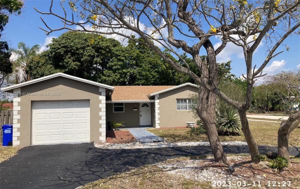 Pompano Estates, 131 NE 29th St, Pompano Beach, Florida 33064, image 1