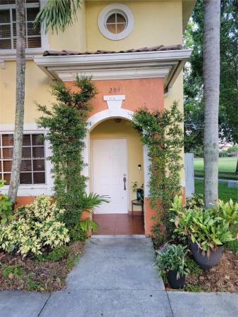 Tropical Landings, 7230 NW 174th Ter #204, Country Club, Florida 33015, image 1