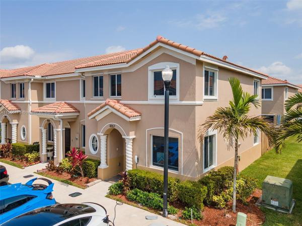 Towns At Seascape, 1057 SE 23rd Ter, Homestead, Florida 33035, image 1