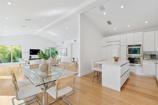 Ocean Beach, 1350 Michigan Ave, Miami Beach, Florida 33139, image 1