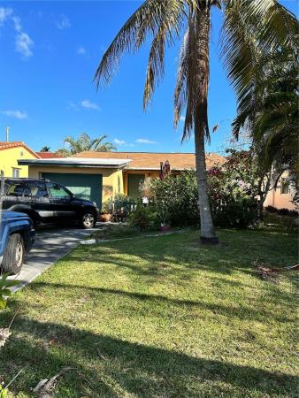 Hollywood Place, 1507 Hayes St, Hollywood, Florida 33020, image 1