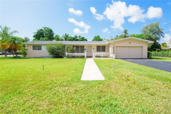 The Banyan Drive Estates, 9200 SW 174th St, Palmetto Bay, Florida 33157, image 1