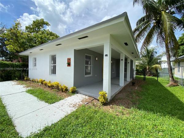 Rockmoor Headlight, 6316 NW 1st Ct, Miami, Florida 33150, image 1