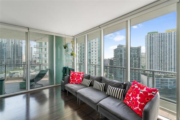 The Ivy At Riverfront, 90 SW 3rd St #2711, Miami, Florida 33130, image 2