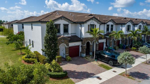 Artesa At Coco Palm Estates, 11444 SW 251st St, Princeton, Florida 33032, image 1
