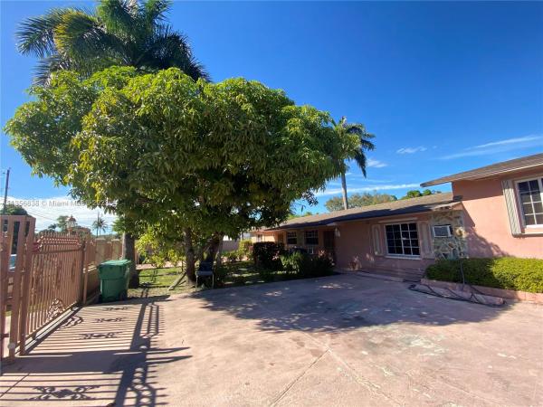Arch Creek Estates, 1471 NE 146th St, Golden Glades, Florida 33161, image 1