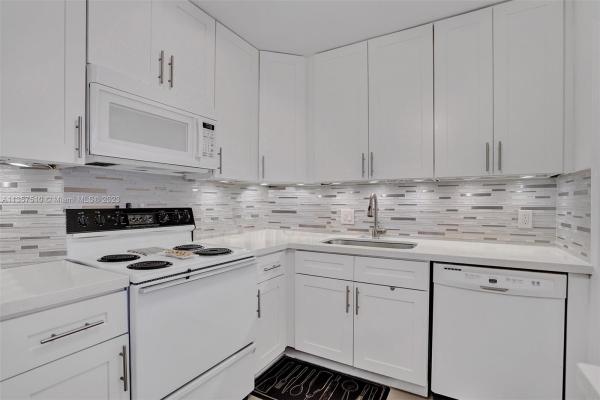 Park South, 4310 NW 12th Ct #109, Lauderhill, Florida 33313, image 1