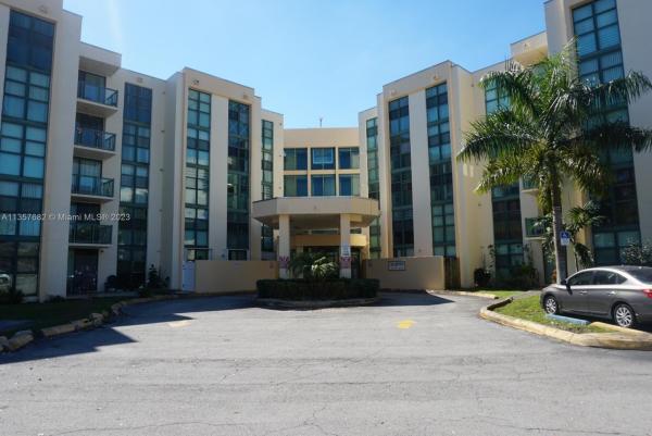 International Park, 11780 SW 18th St #317, Tamiami, Florida 33175, image 2