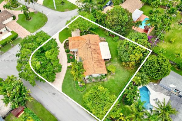 Pine Ridge Estates, 9891 SW 146th St, Kendall, Florida 33176, image 2