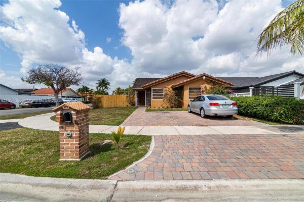 California Heights, 13241 SW 27th St, Tamiami, Florida 33175, image 1