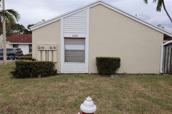 Sierra Ridge, 21296 NE 8th Pl #1, Ives Estates, Florida 33179, image 1