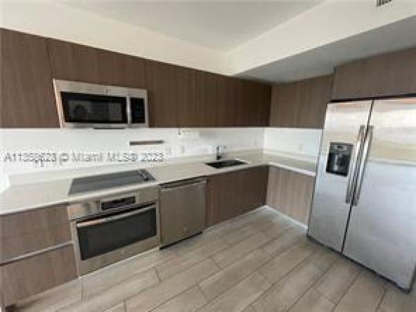 Le Parc At Brickell, 1600 SW 1 Ave #602, Miami, Florida 33129, image 2