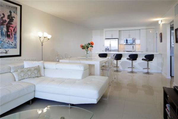 The Carriage Club, 5005 Collins Ave #1204, Miami Beach, Florida 33140, image 1