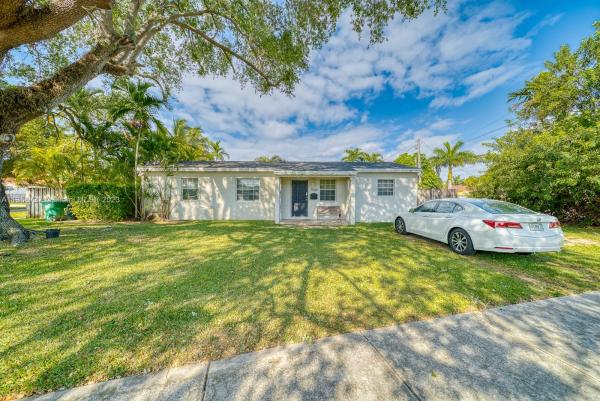 Central Miami, 7508 S Waterway Dr, Coral Terrace, Florida 33155, image 2