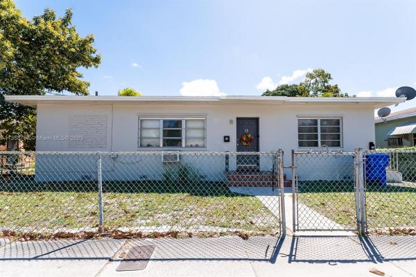 Pramar, 10 NW 68th Ter, Miami, Florida 33150, image 1