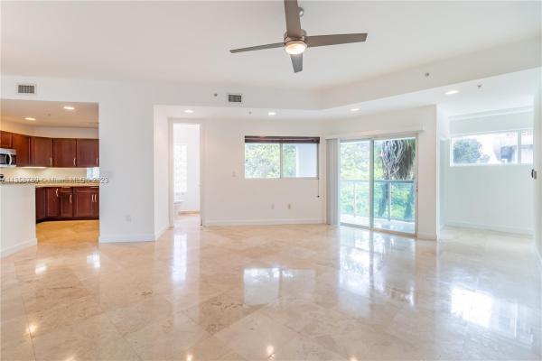 The Grove Club, 2699 Tigertail Ave #32, Miami, Florida 33133, image 1