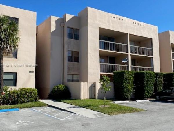 Gardens Of Kendall, 10985 SW 107th St #305, Kendall, Florida 33176, image 2