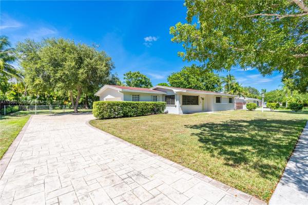 Palmetto Homesites, 7445 SW 128th St, Pinecrest, Florida 33156, image 1
