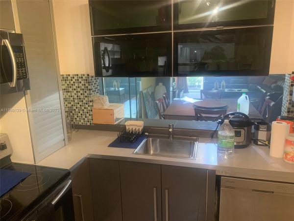 Summertree Village, 481 Ives Dairy Rd #206-4, Ives Estates, Florida 33179, image 1